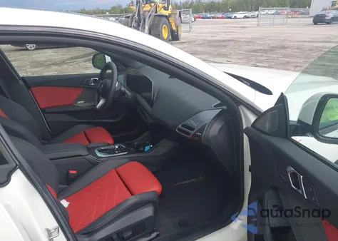 2025 BMW 228 Gran Coupe xDrive z USA, uszkodzony, nr VIN WBA23GG07S7S86161